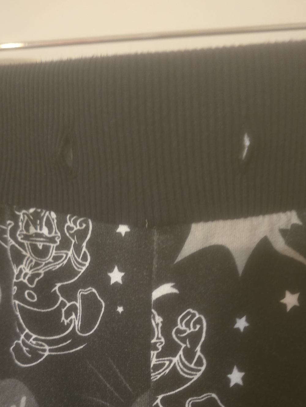 Disney Donald Duck Black and Yellow Ladies Pajama Bottoms Med - Picture 2 of 4